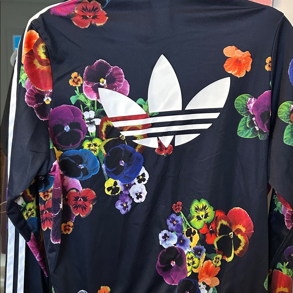 Adidas brand. Floral Pansy Track Jacket - pair with jeans + sneakers. 20 in P2P - Picture 2 of 7